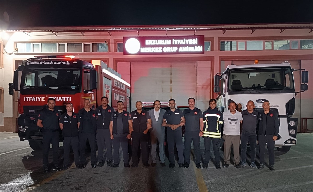 Hatay'da çıkan orman yangınlarına müdahaleye destek için Erzurum'dan 10 kişilik ekip...