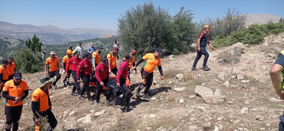Isparta'nın Gönen ilçesinde iki gündür kayıp olarak aranan kişi ormanlık alanda ölü bulundu. Arama...