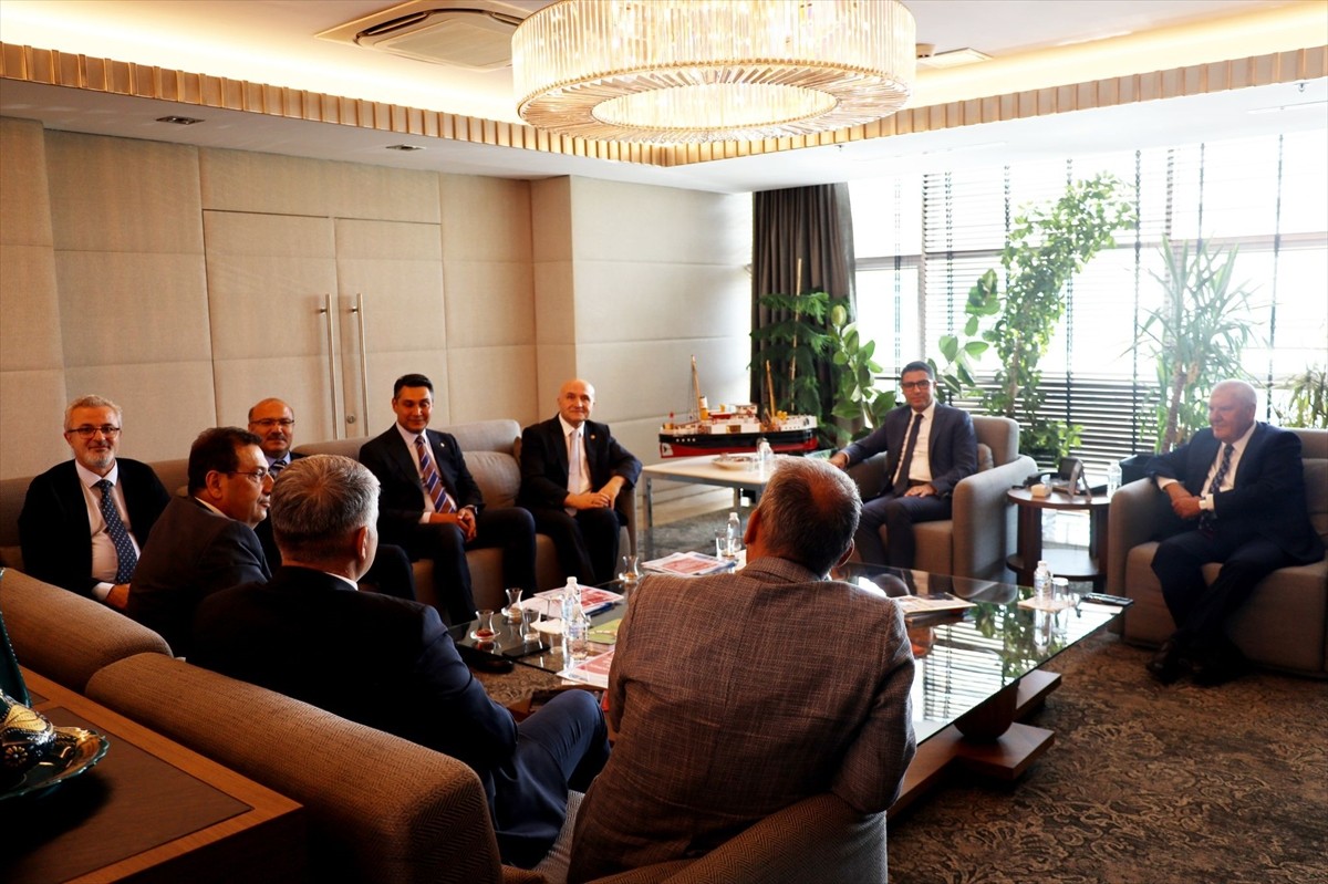 İYİ Parti heyeti, Türkiye Serbest Muhasebeci Mali Müşavirler ve Yeminli Mali Müşavirler Odaları...