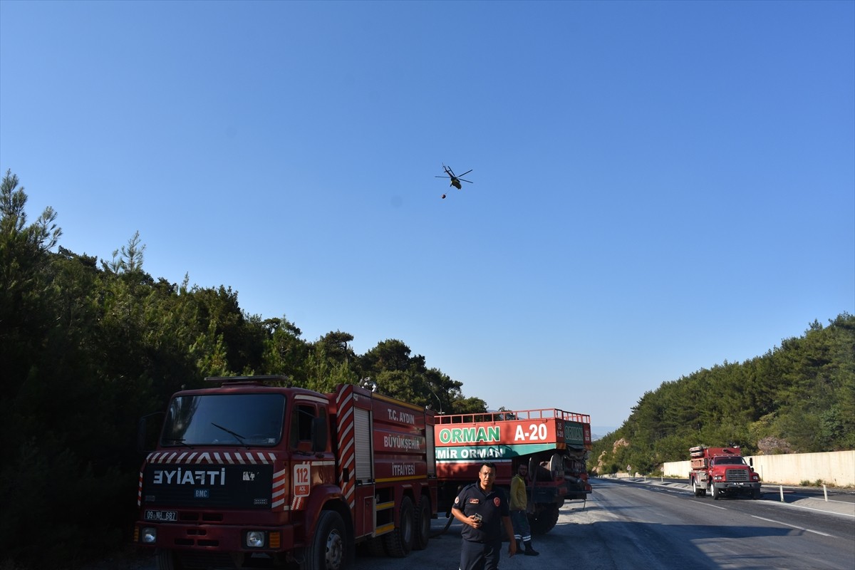 İzmir'in Kemalpaşa ilçesinde tırda başlayarak ormana sıçrayan yangın havadan ve karadan...