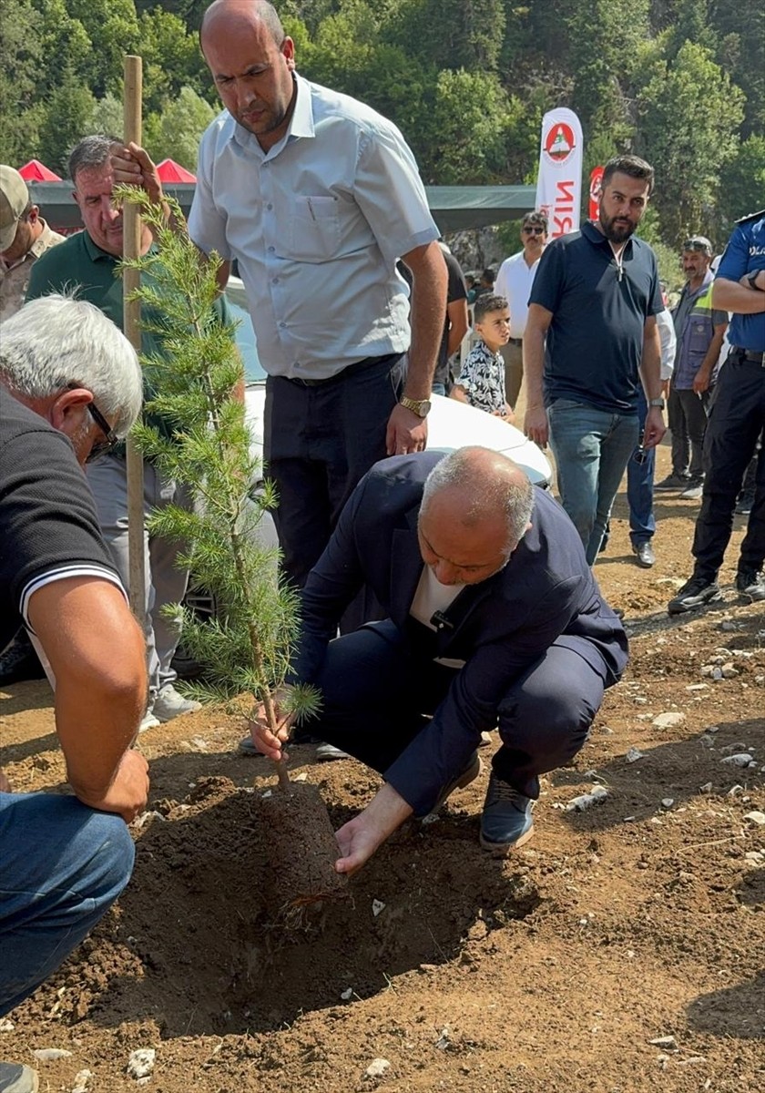Kahramanmaraş'ın Andırın ilçesinde bu yıl 2'ncisi düzenlenen "Andırın Kano Festivali" kapsamında...