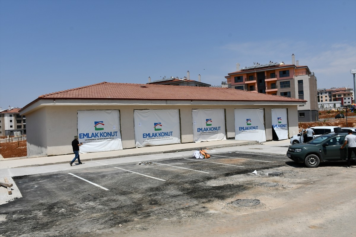 Kahramanmaraş merkezli 6 Şubat 2023'teki depremlerden etkilenen Adıyaman'da yapımı tamamlanan...