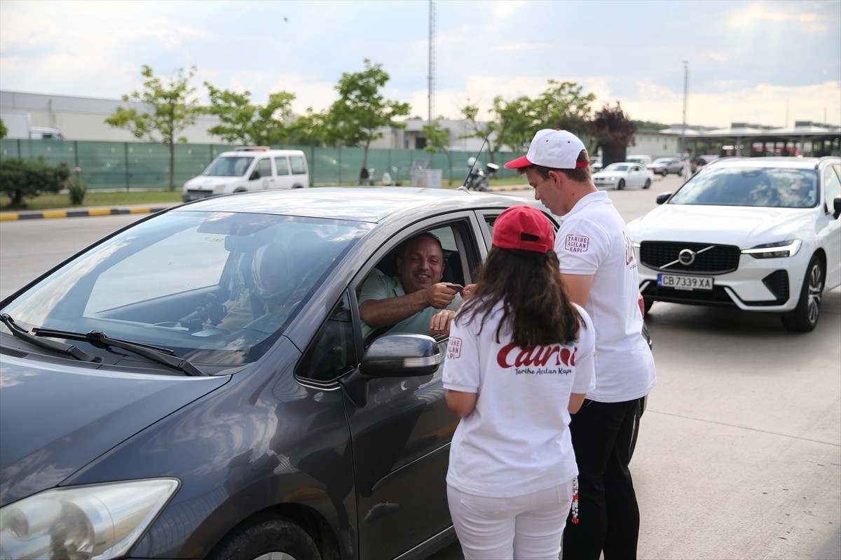 Kapıkule Sınır Kapısı'ndan Türkiye'ye giriş yapan gurbetçiler, Edirne'nin yöresel lezzetleri ve...