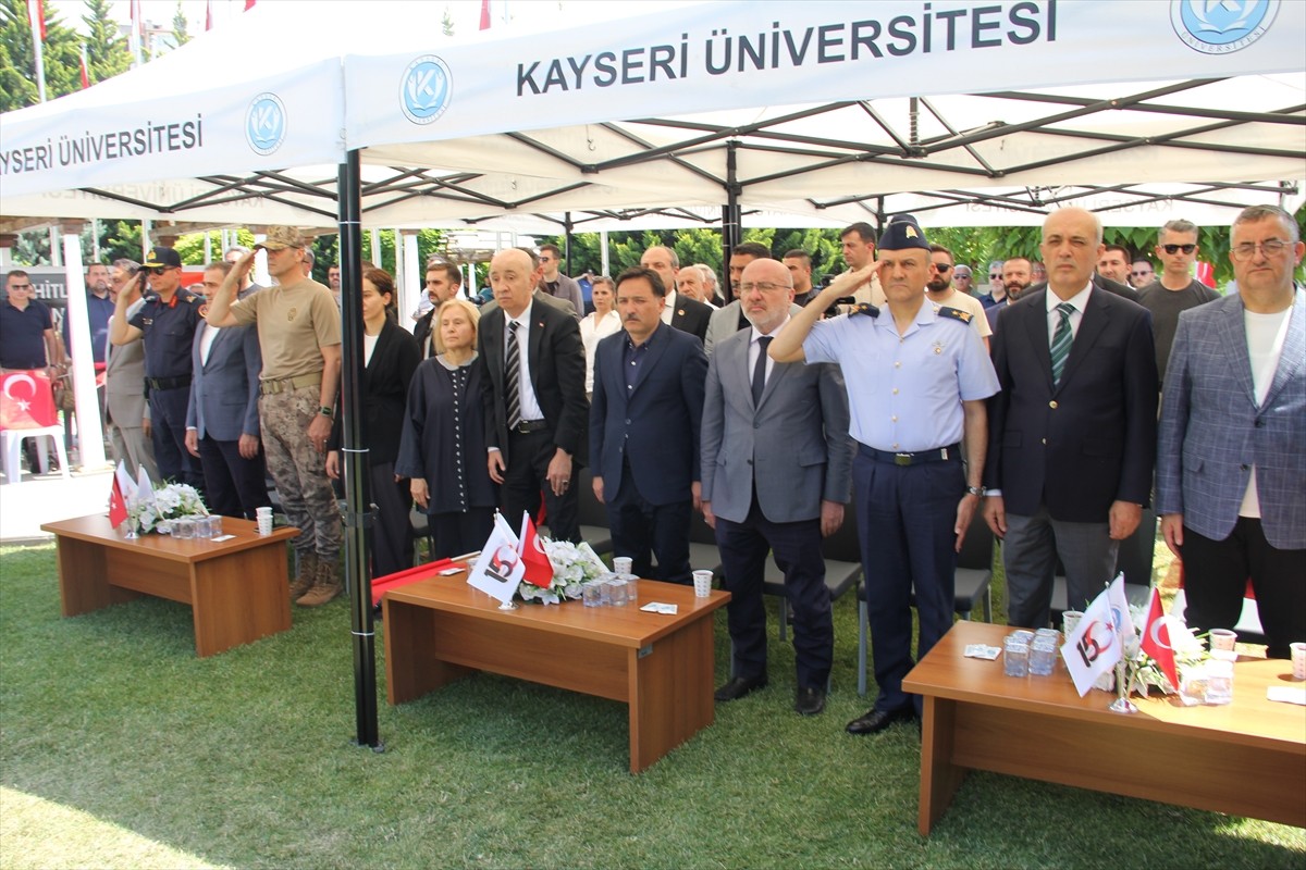 Kayseri Üniversitesi, Türkiye Şehit Yakınları ve Gaziler Dayanışma Vakfı ile hayırsever...