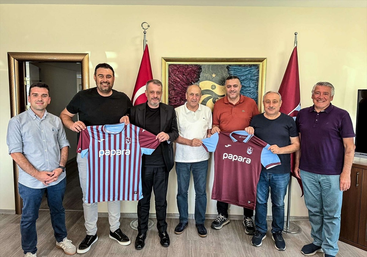 Kıbrıs Türk Futbol Federasyonu (KTFF) yöneticileri, Trabzonspor Kulübünü ziyaret etti. KTFF'nin...