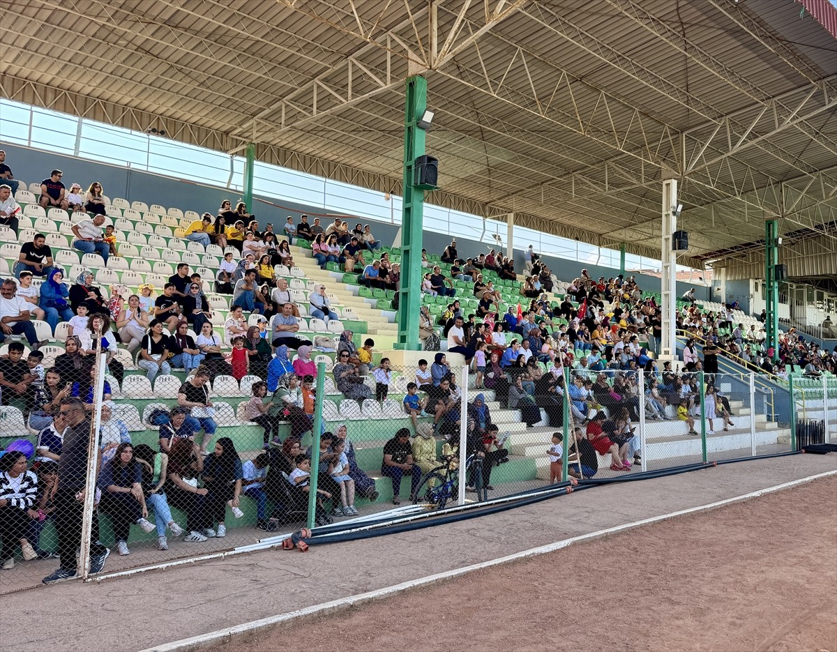 Kırşehir'de Gençlik ve Spor Bakanlığı (GSB) Spor Okulları'nın törenle açılışı gerçekleştirildi....