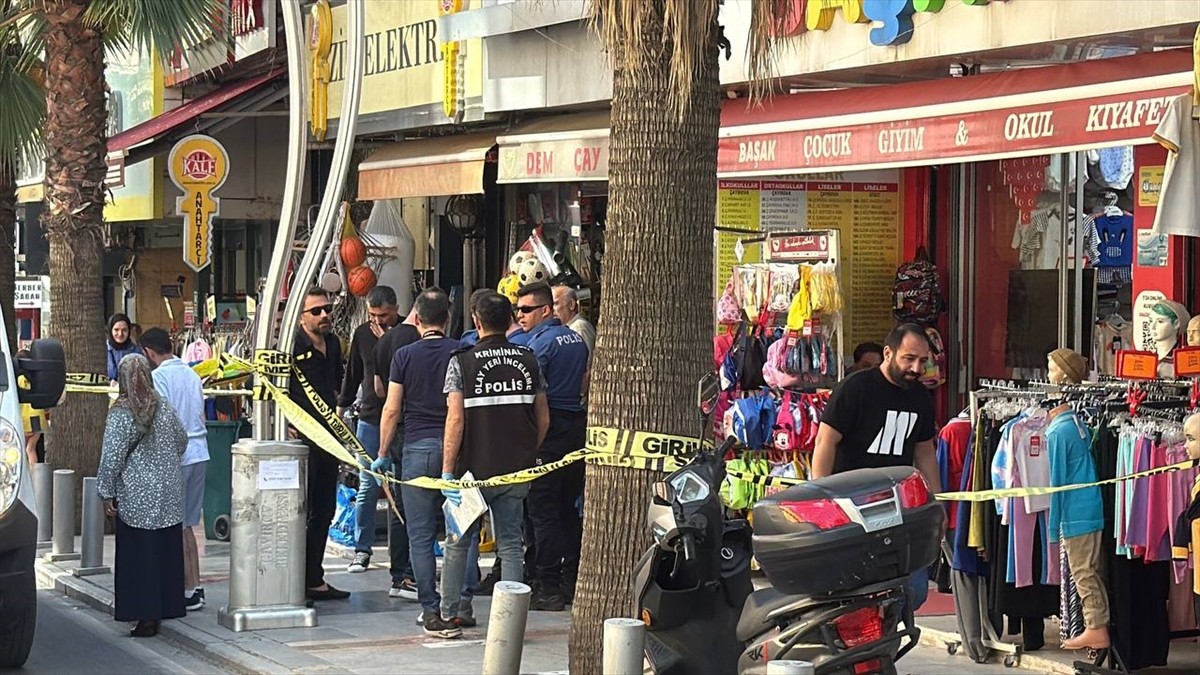 Kocaeli'nin Çayırova ilçesinde çıkan bıçaklı kavgada yaralanan 1 kişi hastaneye kaldırıldı....