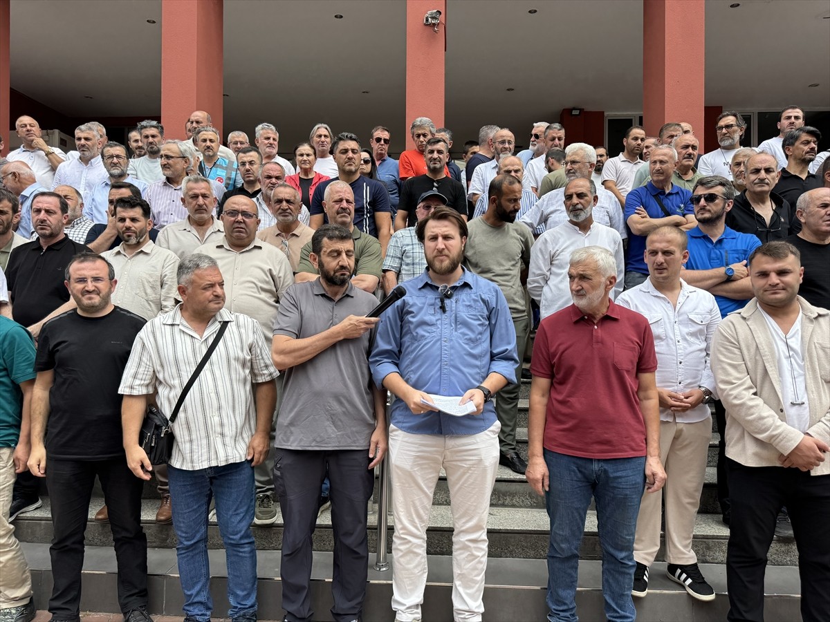 Kocaeli Gönüllü Kültür Teşekkülleri Platformu, Hz. Muhammed'in karikatür çizimini yayımlayan dergi...