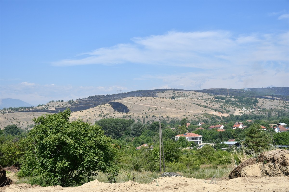 Kuzey Makedonya ile Kosova sınırına yakın Blace köyü ile Çuçer Sandevo arasındaki ormanlık alanda...