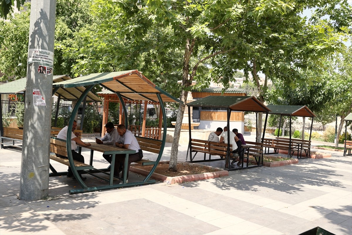 Mardin'de de mevsim normalleri üzerinde seyreden sıcaklık etkisini sürdürüyor.