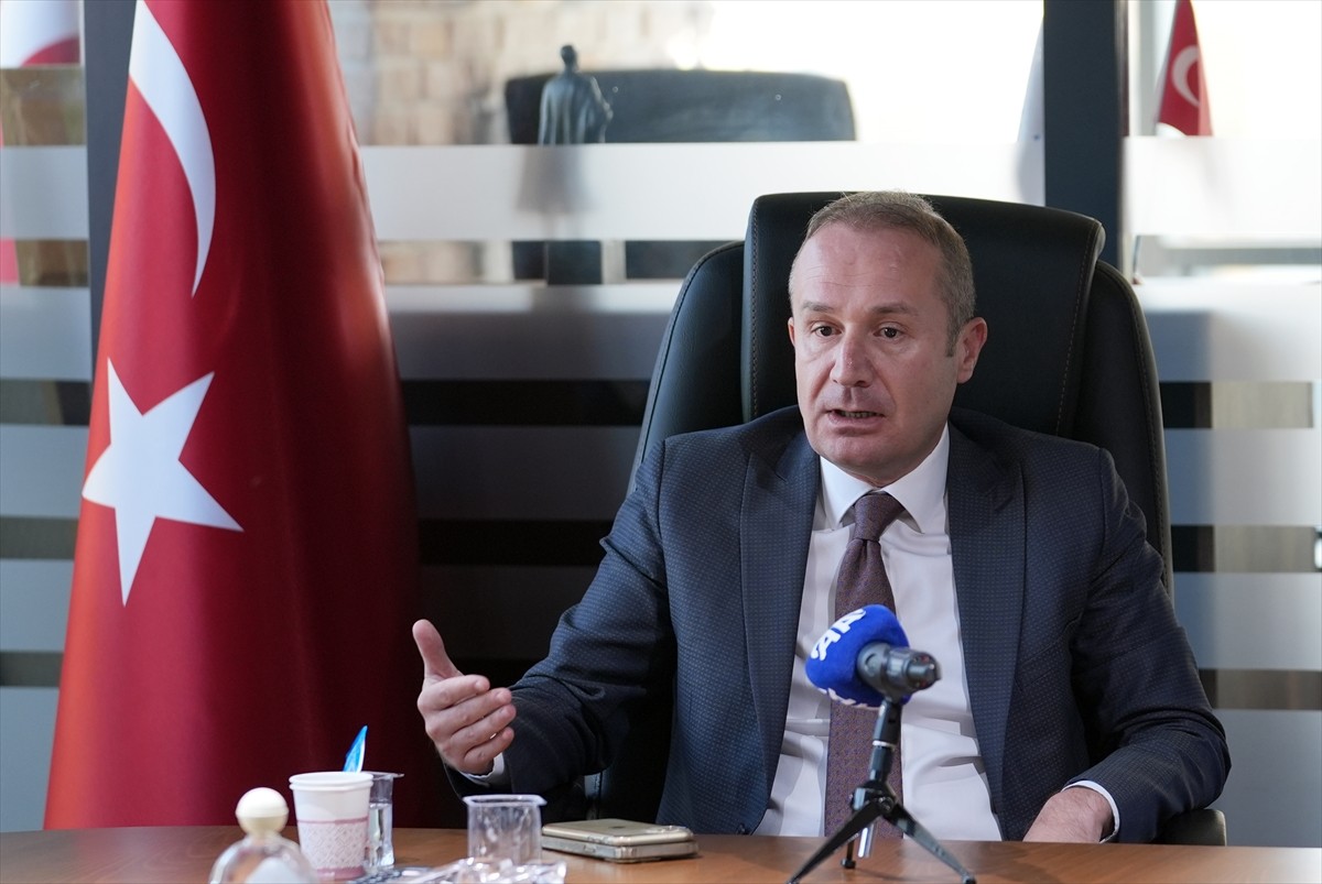 Memleket Partisinin "kapanma" gündemli olağanüstü kurultayı başladı. Memleket Partisi Genel...