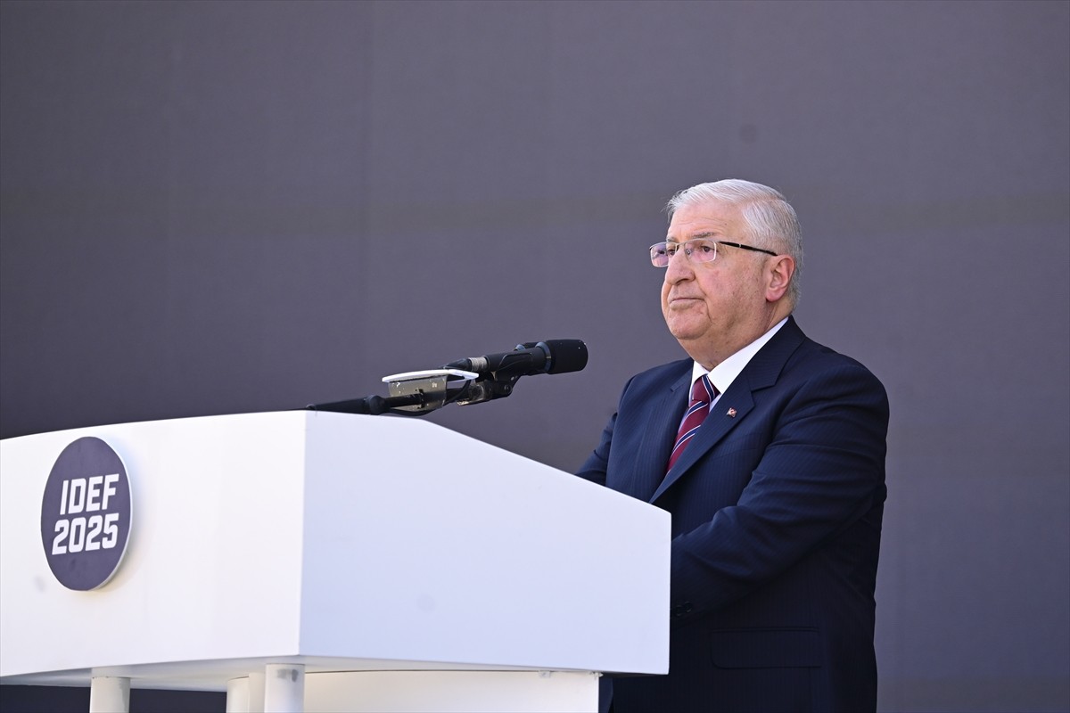 Milli Savunma Bakanı Yaşar Güler, Milli Savunma Bakanlığı ev sahipliğinde, Cumhurbaşkanlığı...