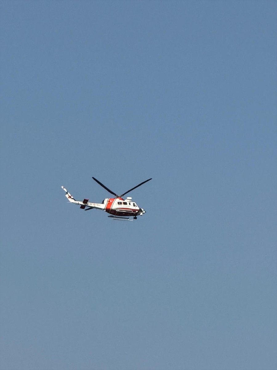 Muğla'nın Menteşe ilçesinde, kürek sörfüyle denize açılan kişiyi arama çalışmaları devam...