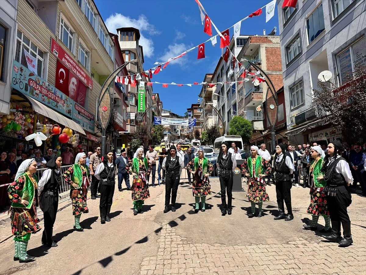 Ordu'nun Aybastı ilçesinde "917. Geleneksel Aybastı Perşembe Yaylası Ordulu Mustafa Pehlivan Yağlı...