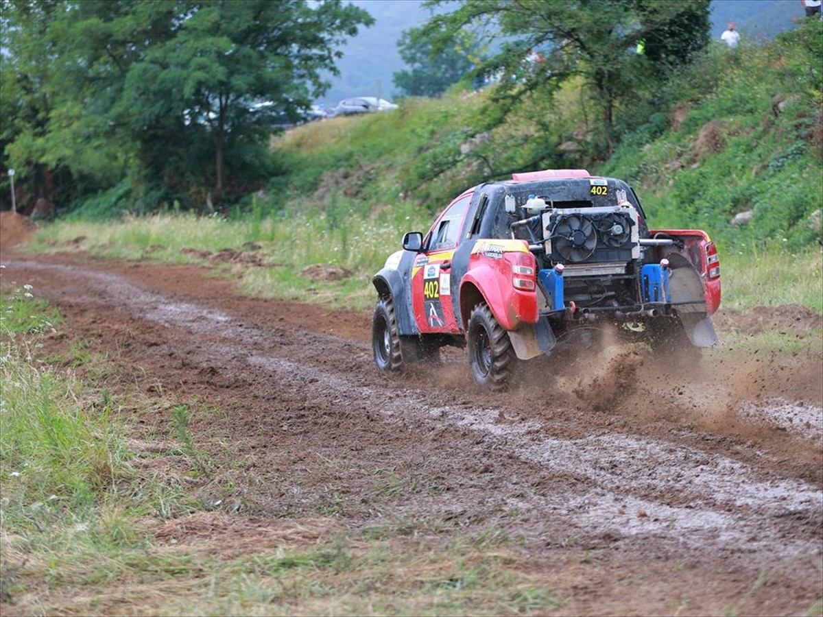 Petlas Türkiye Off-Road Şampiyonası 3. ayağı, Giresun'da gerçekleştirildi.