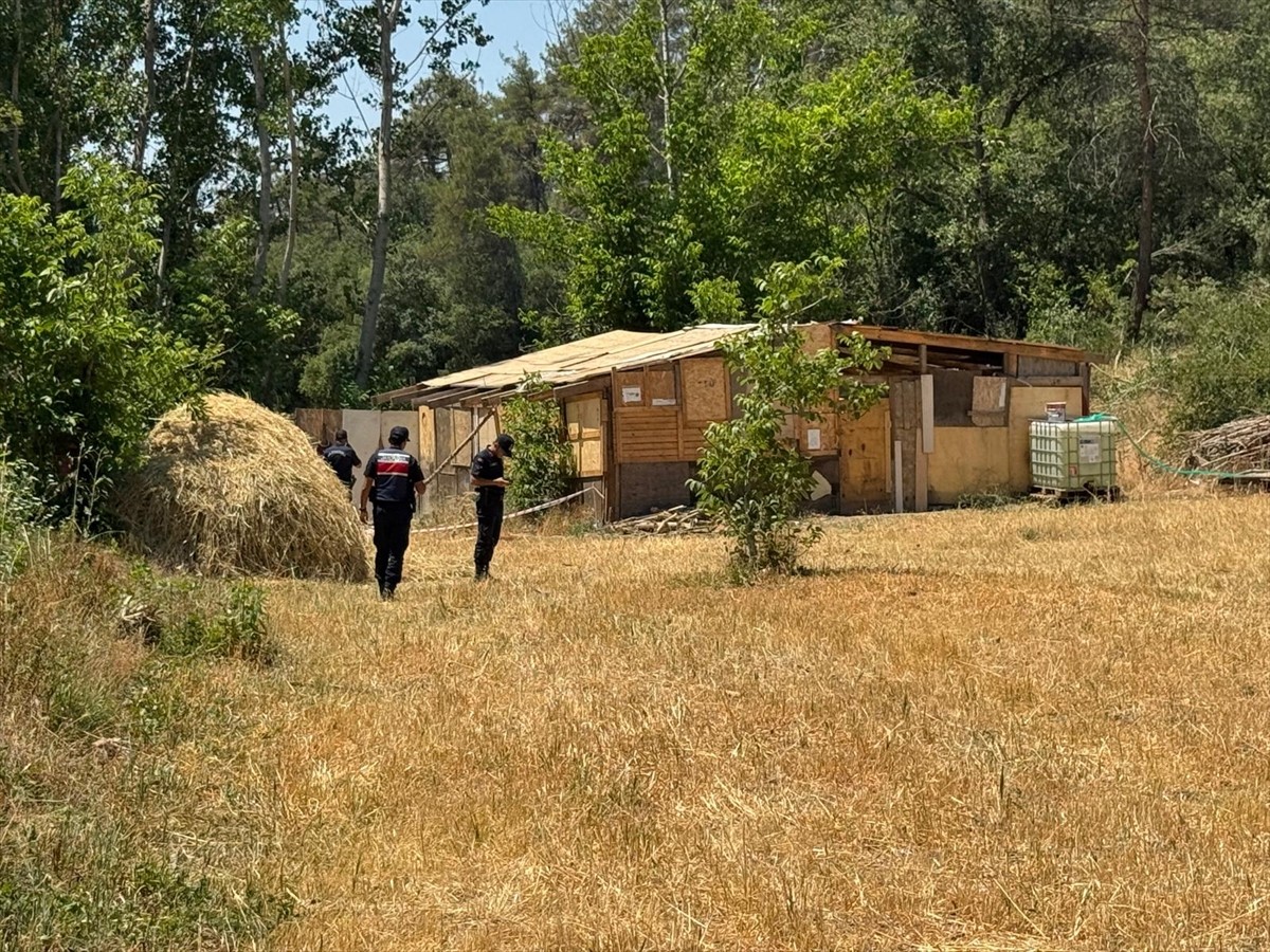 Sakarya'nın Taraklı ilçesinde iki gündür kendisinden haber alınmayan kişi bahçesinde ölü...