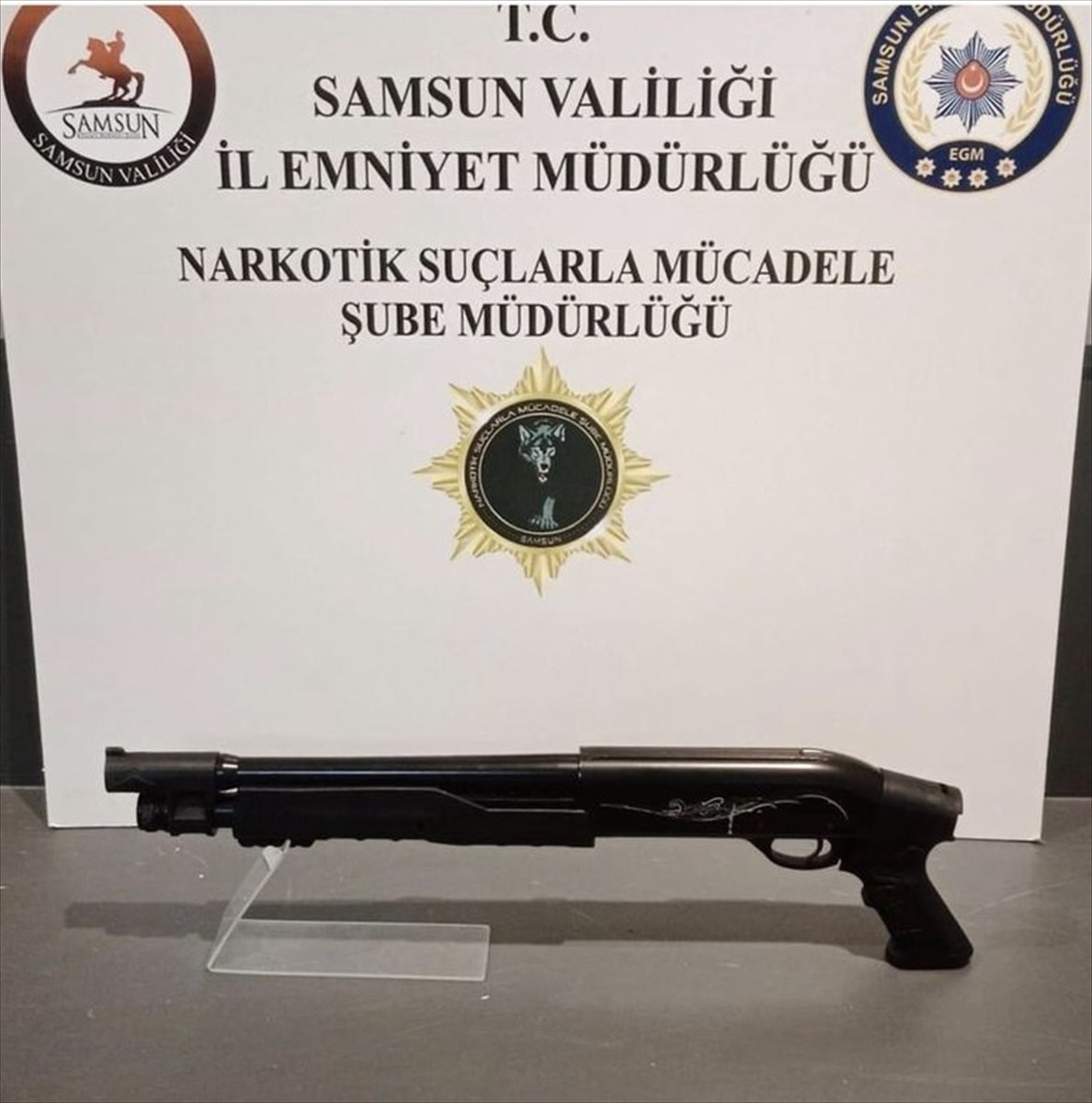 Samsun'da düzenlenen uyuşturucu operasyonunda 6 şüpheli gözaltına alındı. Yapılan aramada 2 bin...