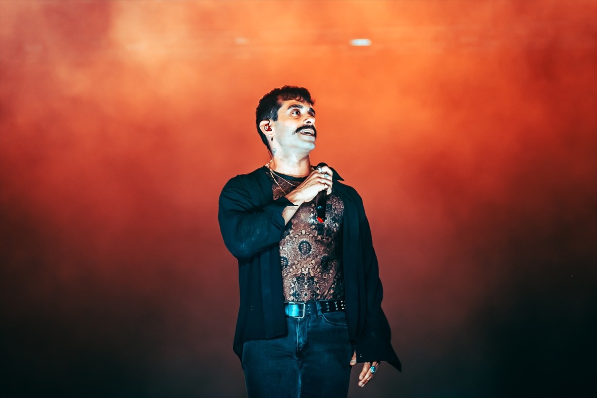 Şarkıcı Gökhan Türkmen, Kültür ve Turizm Bakanlığınca düzenlenen "Van Kültür Yolu Festivali"...