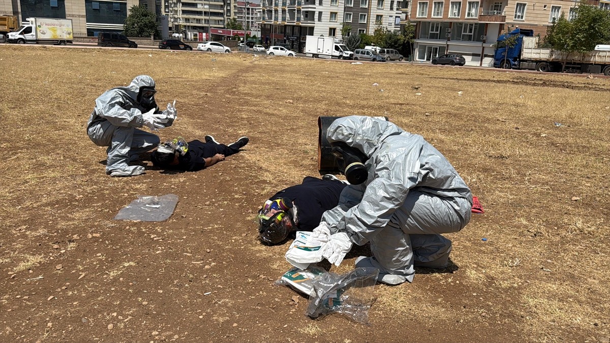 Siirt Eğitim ve Araştırma Hastanesinde, Kimyasal, Biyolojik, Radyolojik ve Nükleer (KBRN)...