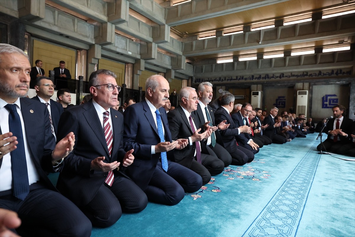 TBMM Başkanı Numan Kurtulmuş, 15 Temmuz Demokrasi ve Milli Birlik Günü dolayısıyla Meclis...