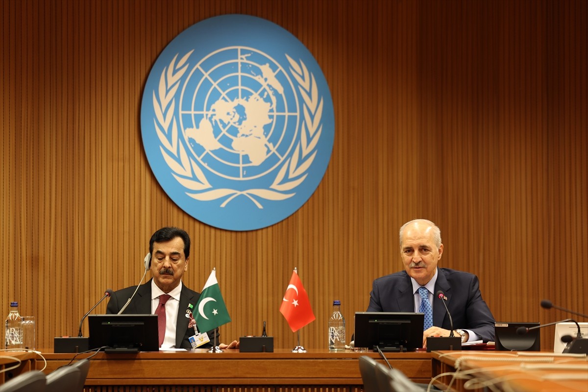 TBMM Başkanı Numan Kurtulmuş, Altıncı Dünya Parlamento Başkanları Konferansı marjında Pakistan...