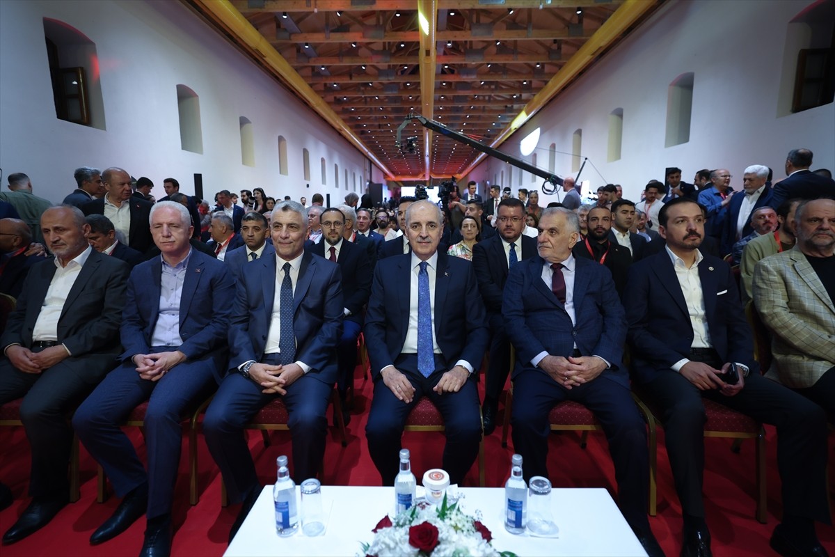 TBMM Başkanı Numan Kurtulmuş (ortada), Rami Kütüphanesi'nde düzenlenen Şehit Mustafa Cambaz 4....