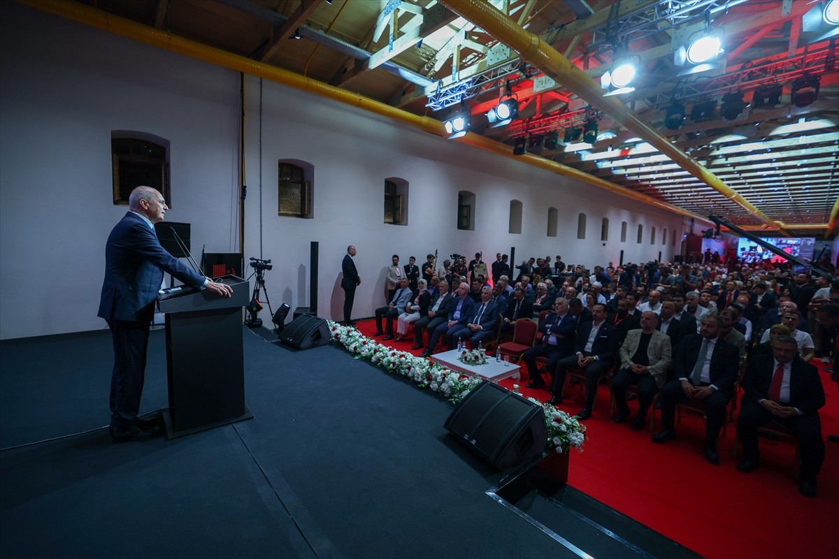 TBMM Başkanı Numan Kurtulmuş (ortada), Rami Kütüphanesi'nde düzenlenen Şehit Mustafa Cambaz 4....