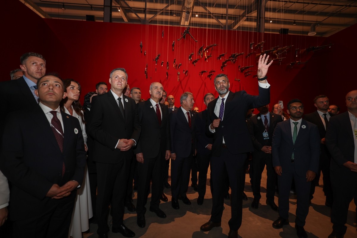 TBMM Başkanı Numan Kurtulmuş, Srebrenitsa'daki soykırımın unutulmaması için katliamların işlendiği...