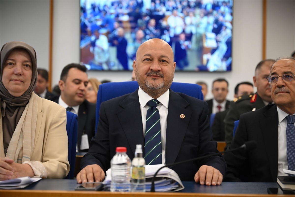 TBMM Plan ve Bütçe Komisyonunda, çalışma hayatına ilişkin düzenlemeleri de içeren Bazı Kanunlarda...