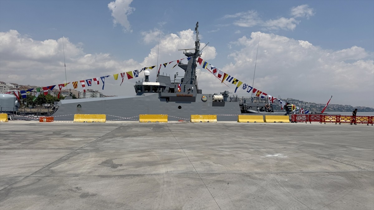 Tekirdağ'da, Denizcilik ve Kabotaj Bayramı dolayısıyla Deniz Kuvvetleri Komutanlığı'na bağlı yeni...