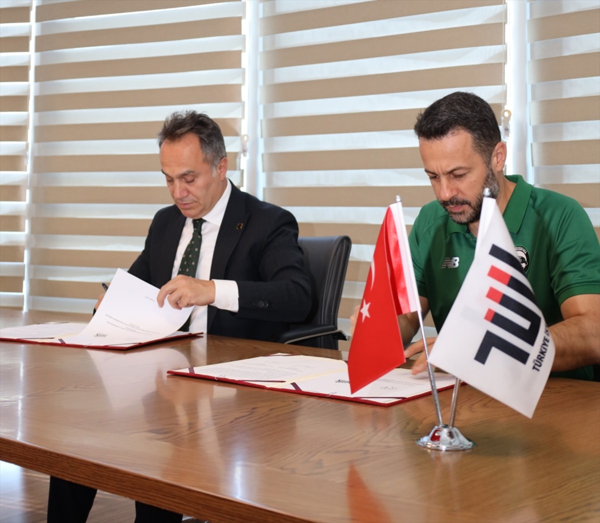 Tokat Gaziosmanpaşa Üniversitesi (TOGÜ) ile Türkiye İstatistik Kurumu (TÜİK) arasında akademik ve...