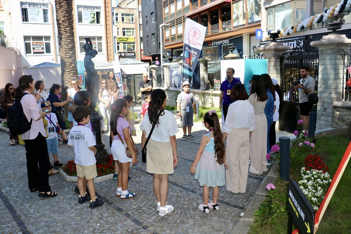 Trabzon Kültür Yolu Festivali, üçüncü gününde "Müzede Drama" ile "Hacivat ve Karagöz'le Tanışma ve...