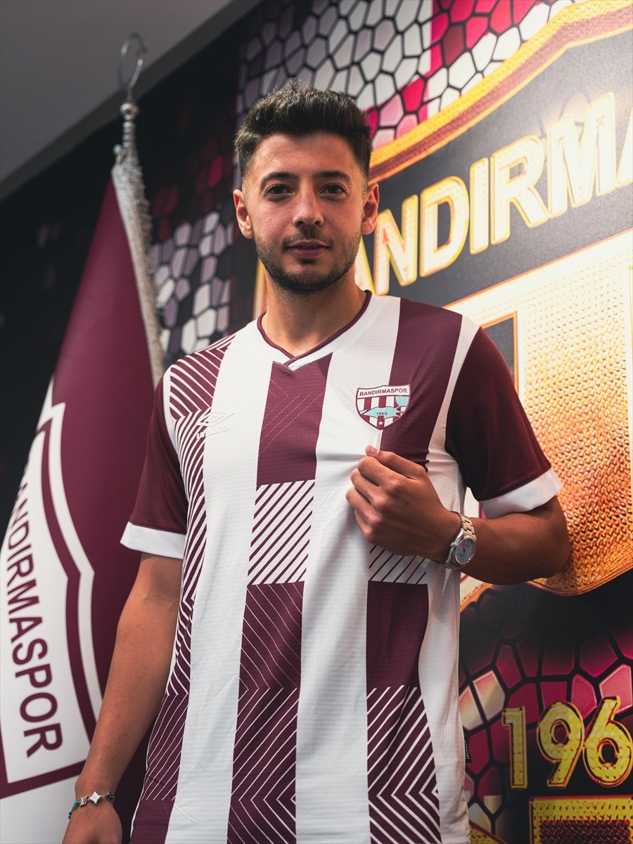 Trendyol 1. Lig ekiplerinden Bandırmaspor, orta saha oyuncusu Muhammed Gümüşkaya ile anlaşma...