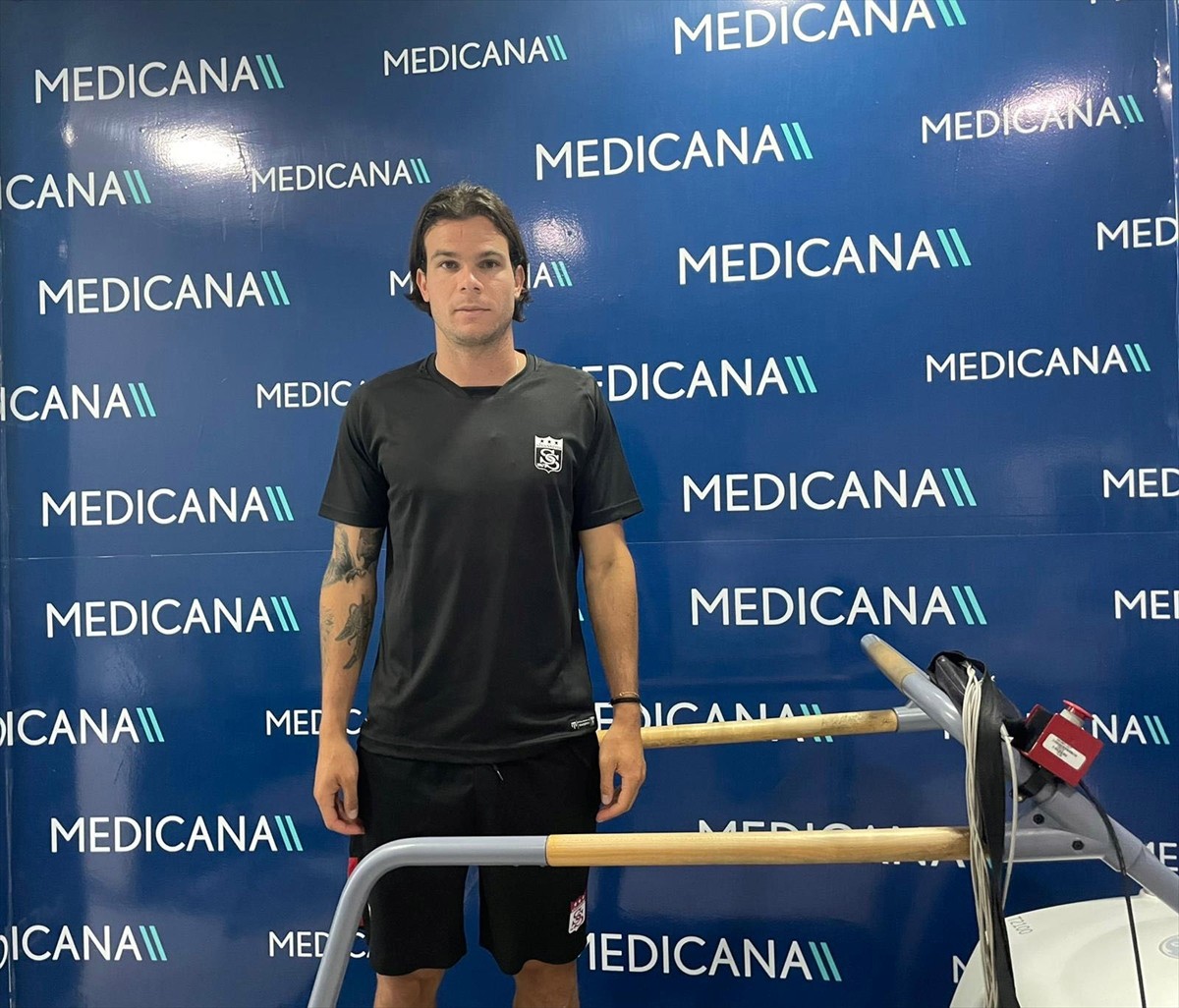 Trendyol 1. Lig ekiplerinden Sivasspor'da bazı futbolcular, kapsamlı sağlık kontrolünden...