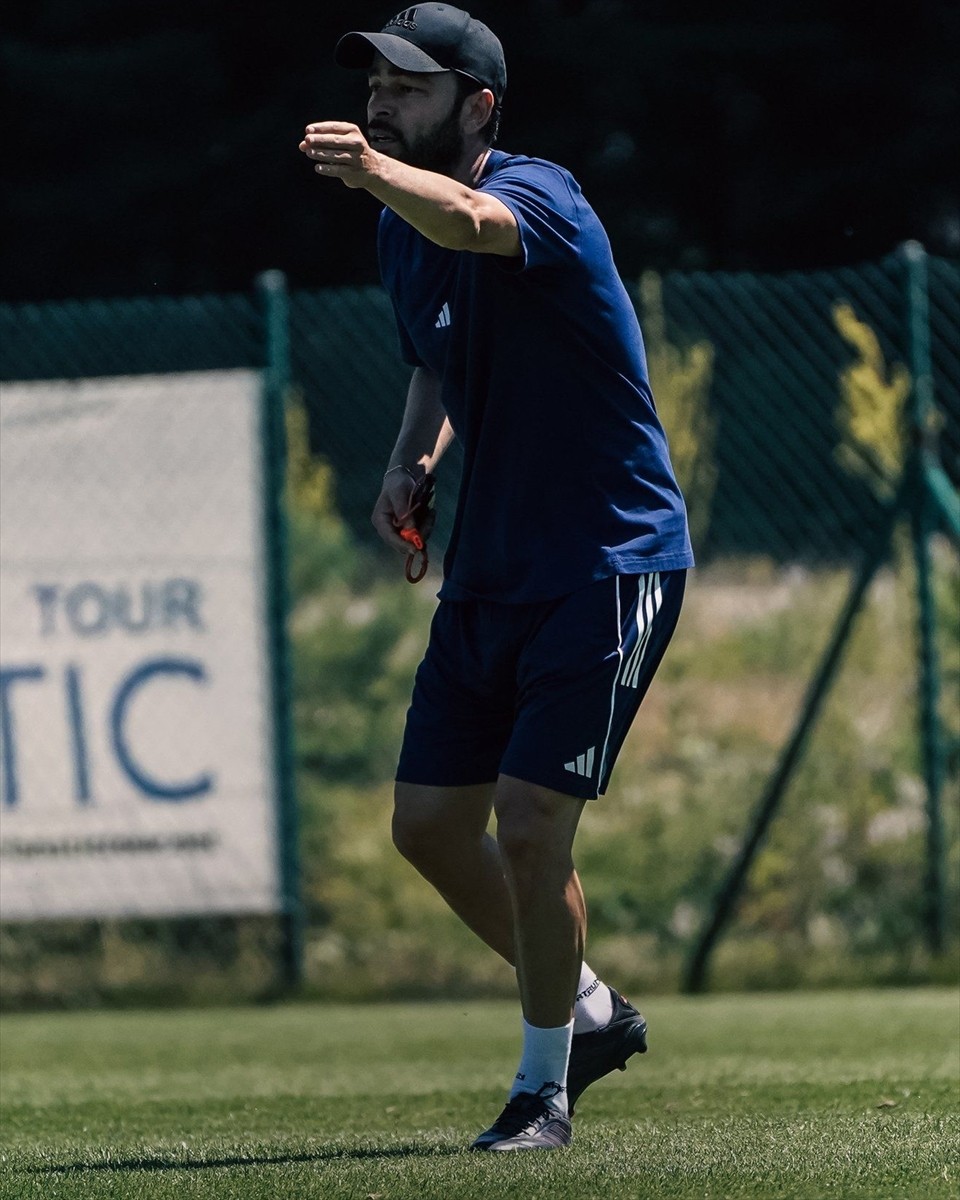 Trendyol Süper Lig'in yeni ekiplerinden Kocaelispor, yeni sezon hazırlıklarını Düzce'deki Topuk...