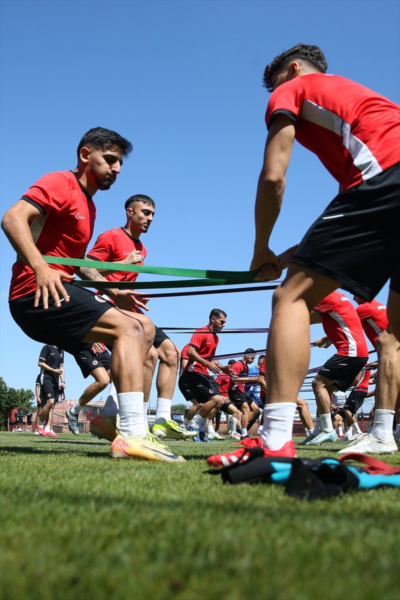 Trendyol Süper Lig ekiplerinden Gençlerbirliği, 2025-2026 sezonu hazırlıklarına bu sabah yaptığı...