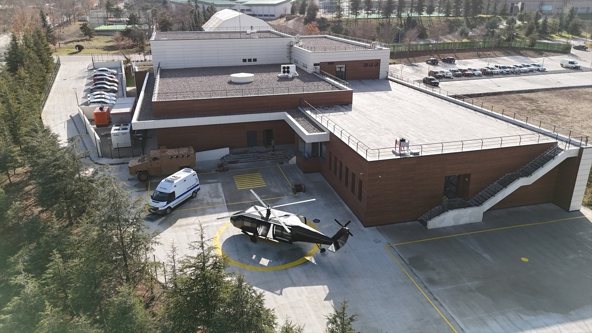 Türk savunma sanayisi, eğitim teknolojilerine yönelik yenilikçi bir projeye daha imza attı....