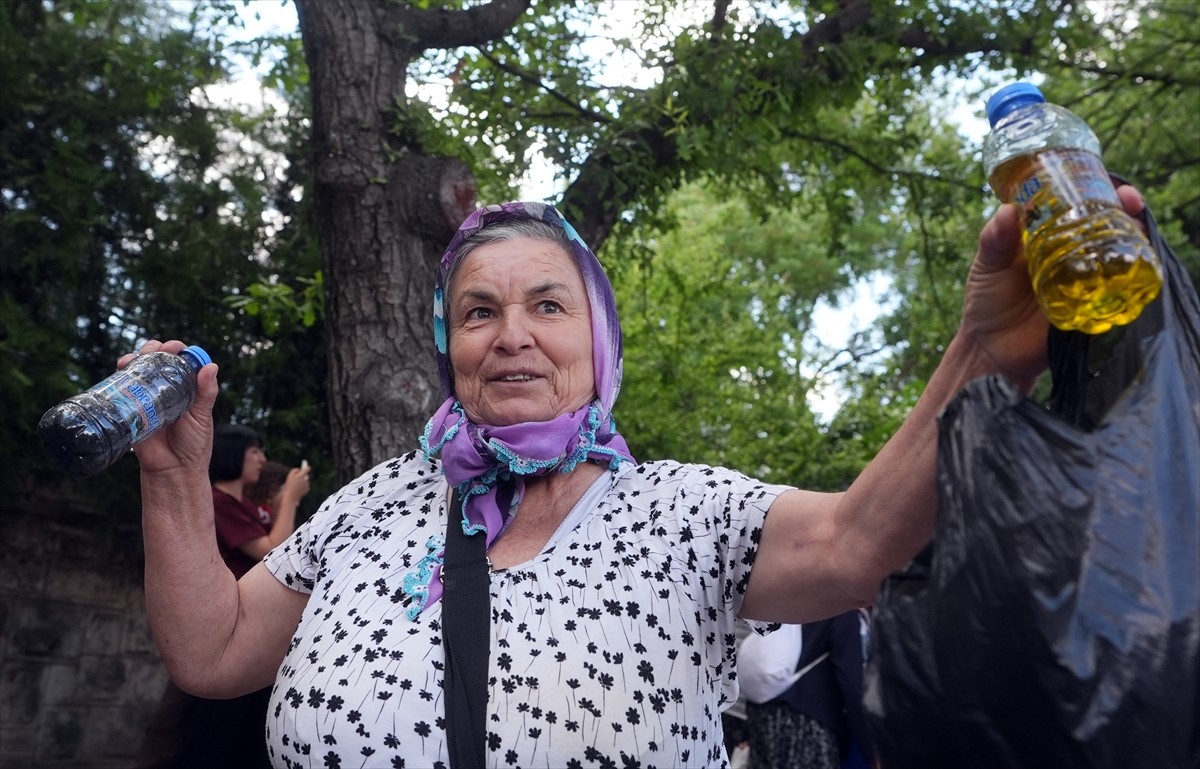 Türkiye'nin farklı illerinden gelen bir grup çiftçi, enerji ve maden alanlarına yönelik...