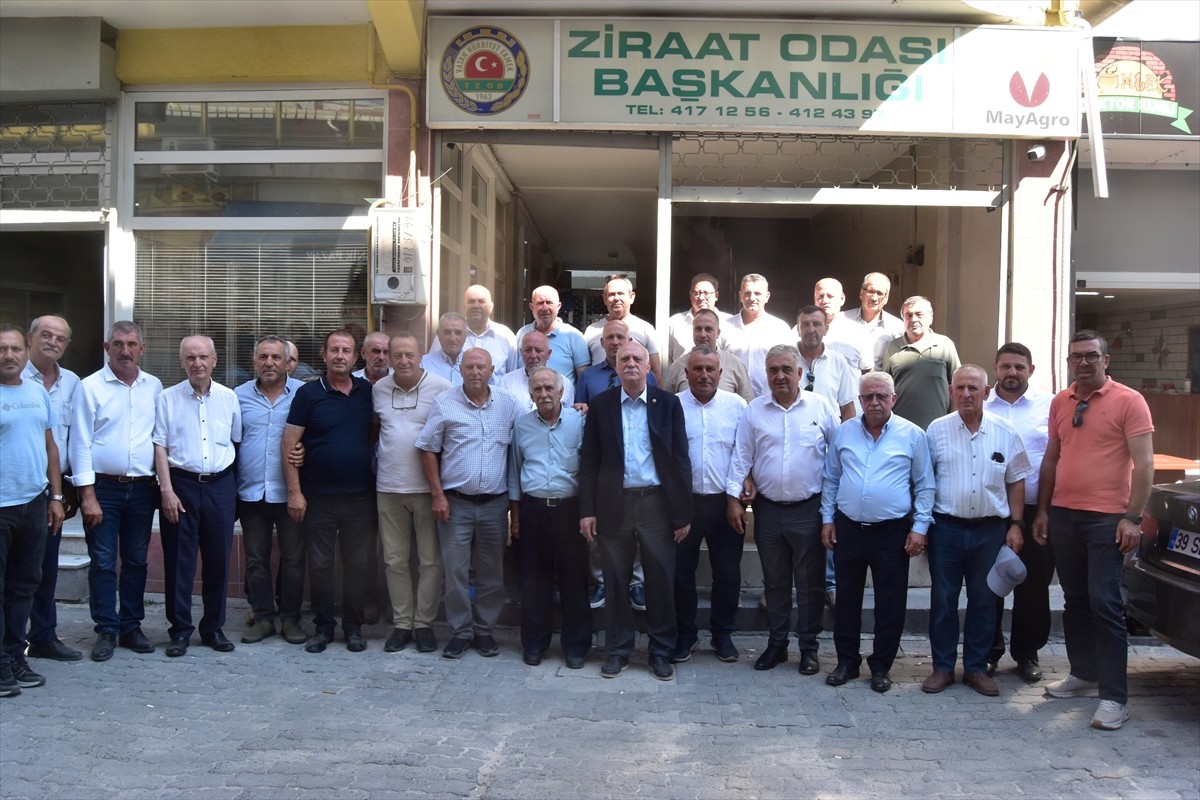 Türkiye Ziraat Odaları Birliği (TZOB) Genel Başkanı Şemsi Bayraktar, Lüleburgaz Ziraat Odası...