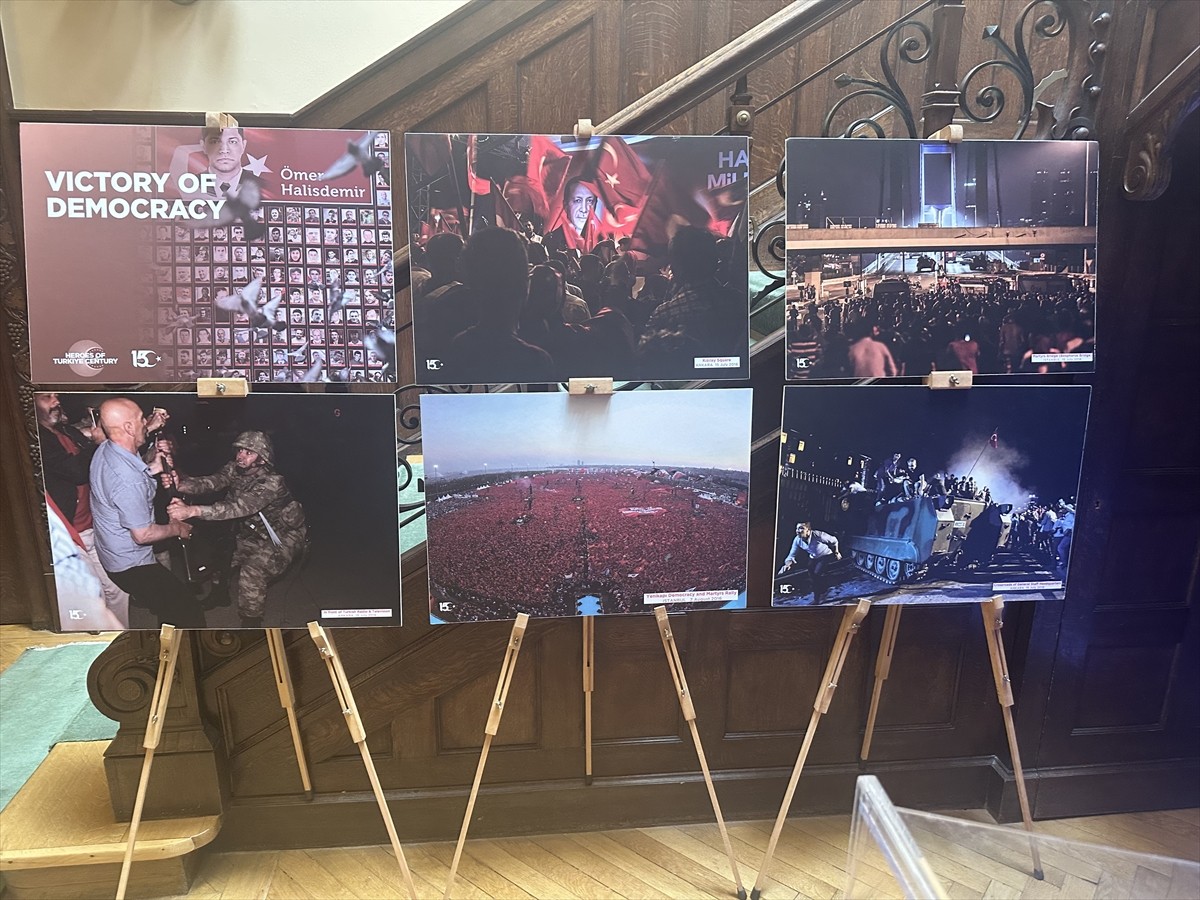 Yunanistan'ın başkenti Atina'da Türkiye'nin Atina Büyükelçisi Çağatay Erciyes'in ev sahipliğiyle...