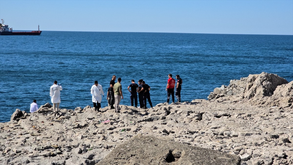 Zonguldak'ta denizde kadın cesedi bulundu.