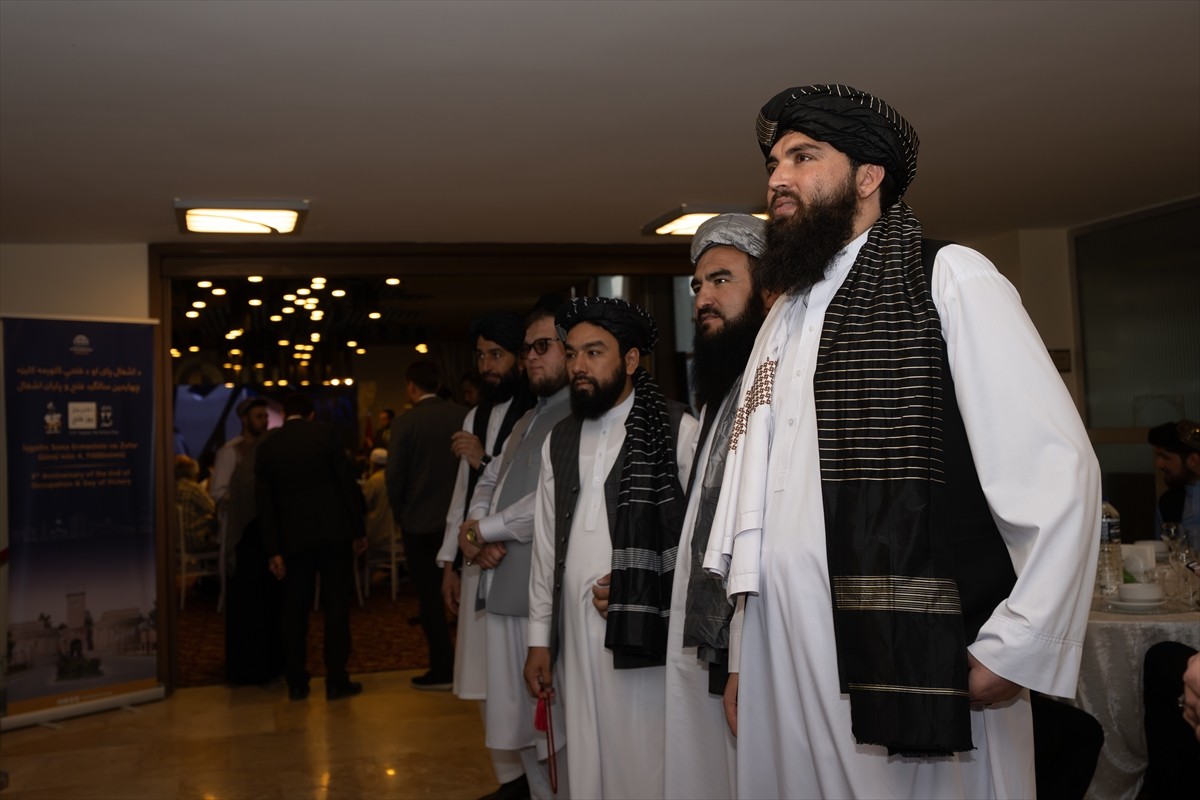 Afganistan'ın Ankara Büyükelçiliğinde, "İşgalin Sona Ermesi ve Zafer Günü"nün 4. yıl dönümü...