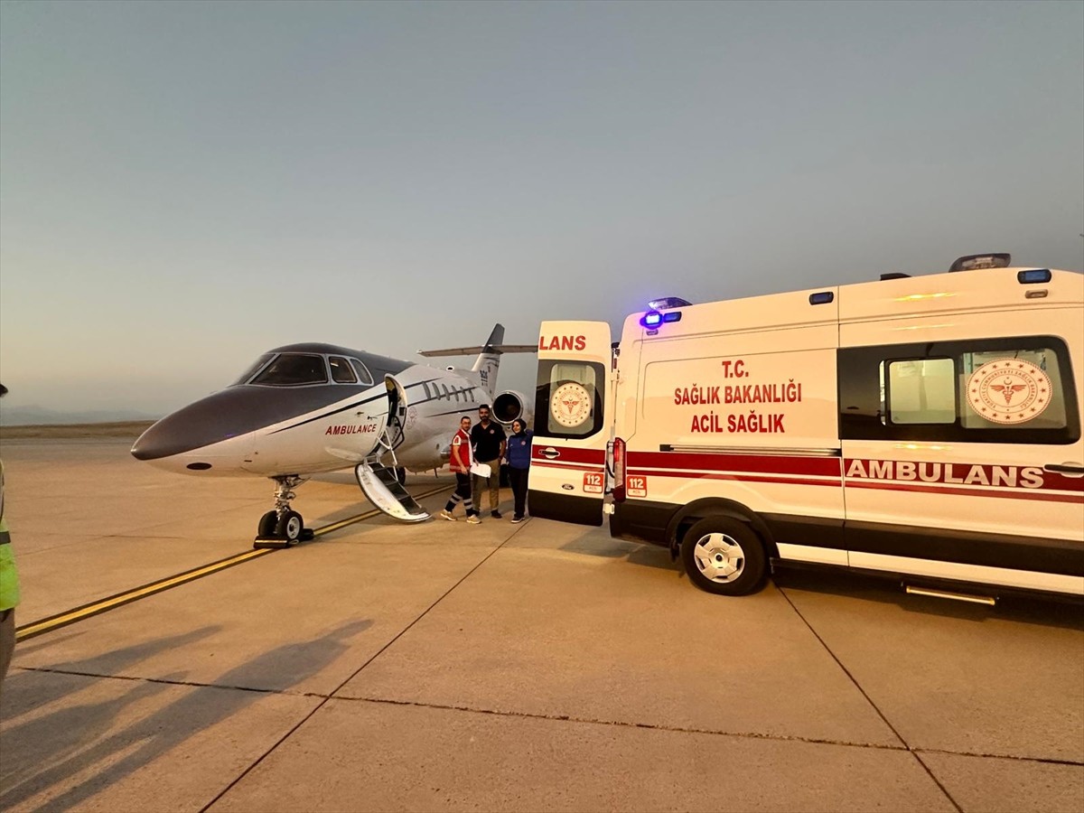 Ağrıda kalp hastalığı tanısı konulan 6 ay 21 günlük bebek, ambulans uçakla Ankara'ya sevk...