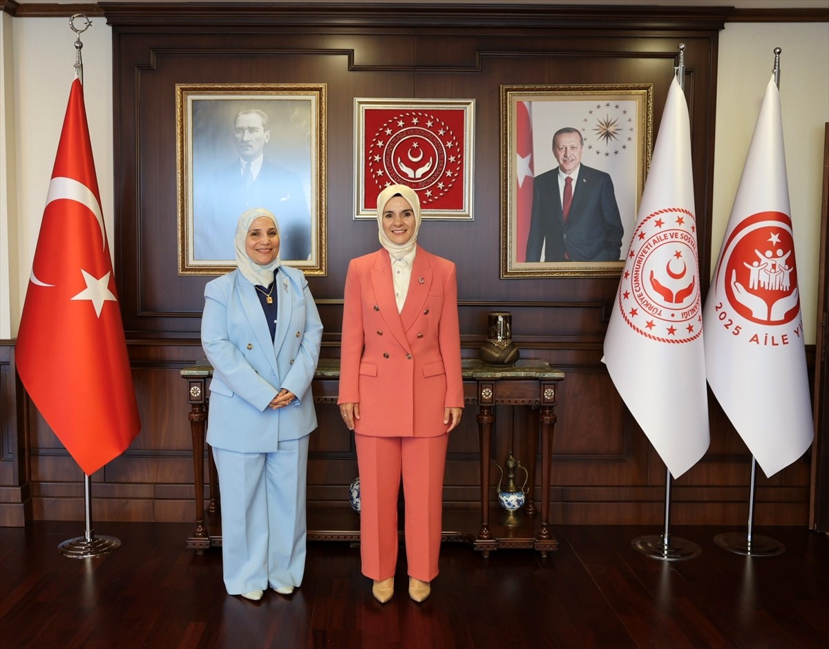 Aile ve Sosyal Hizmetler Bakanı Mahinur Özdemir Göktaş, Dünya Sağlık Örgütü (DSÖ) Türkiye...