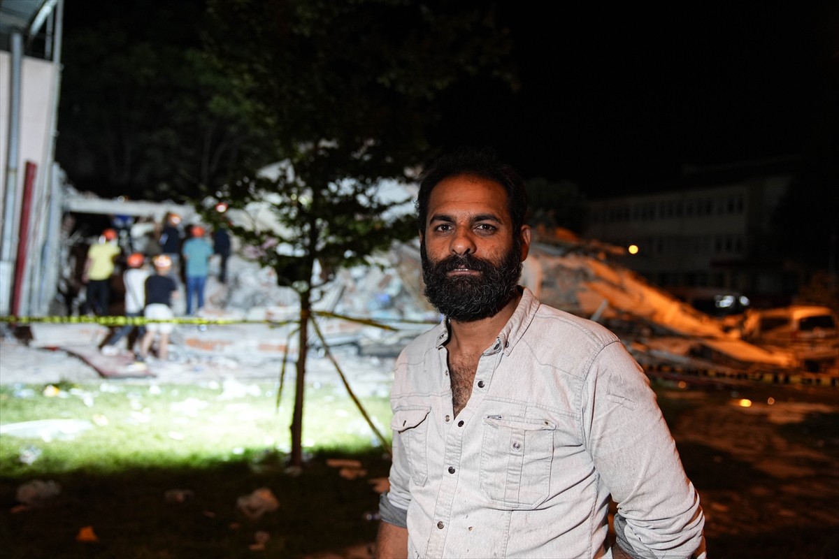 Balıkesir'in Sındırgı ilçesinde meydana gelen 6,1 büyüklüğündeki depremi yaşayanlar o anları...