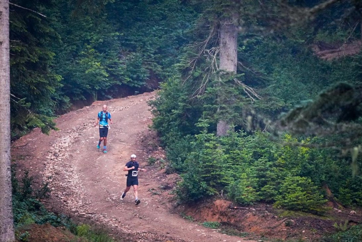 Bolu Abant Gölü Milli Parkı'nda, 3. Uluslararası Ultra Abant Patika Koşu Yarışması...
