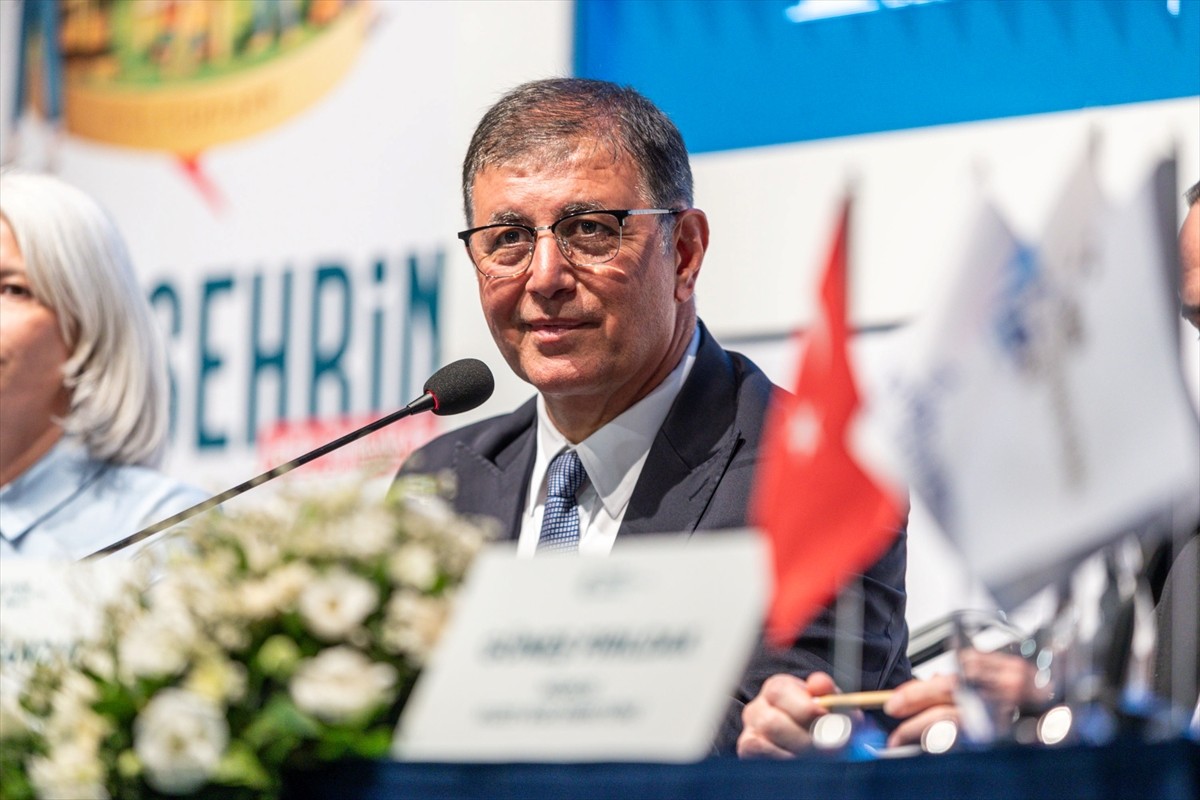 Bu yıl 94'üncü kez düzenlenecek İzmir Enternasyonal Fuarı (İEF) 29 Ağustos'ta başlayacak....