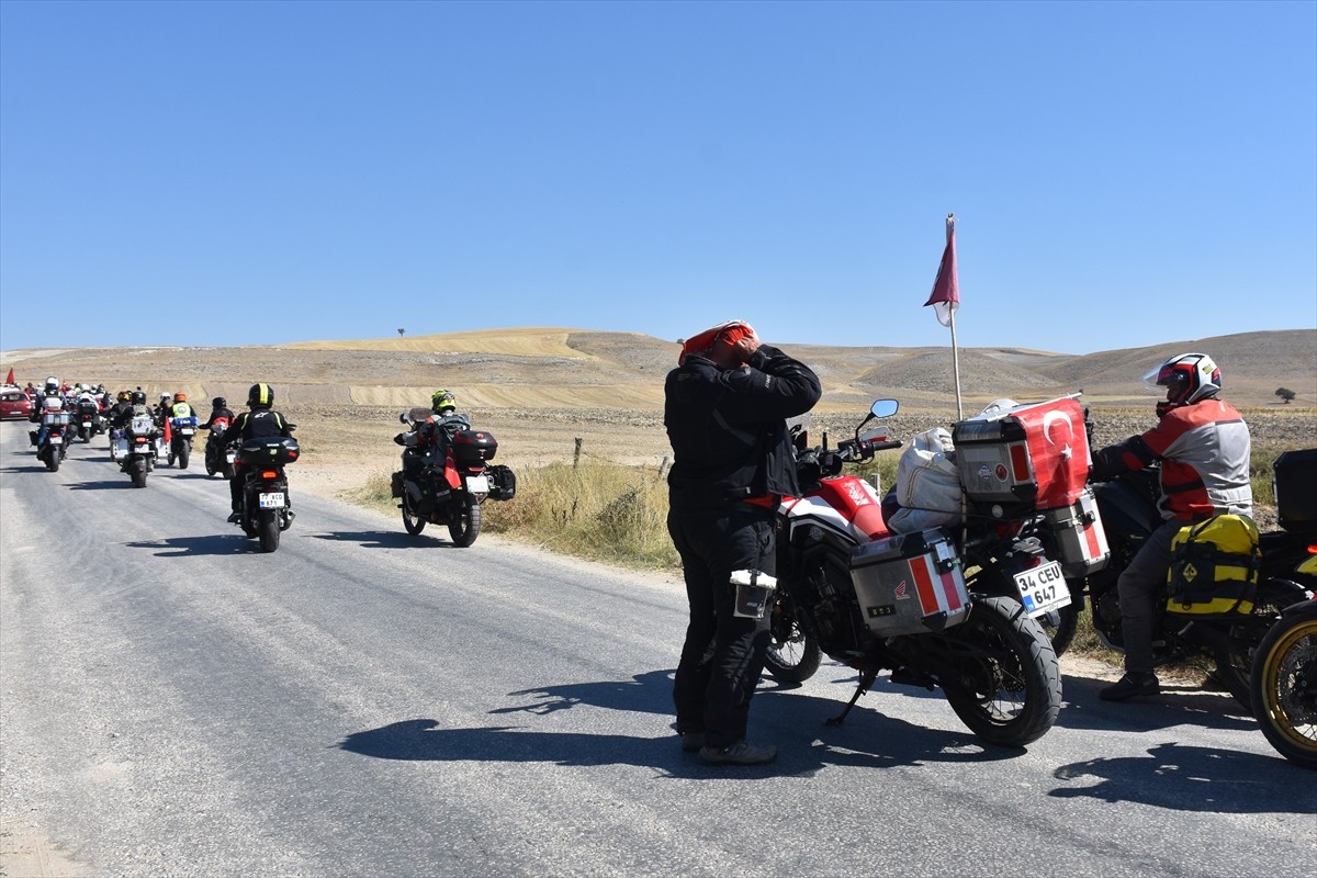 Büyük Taarruz'un 103. yıl dönümünde "Süvarinin izinden" etkinliği için Afyonkarahisar'a gelen...