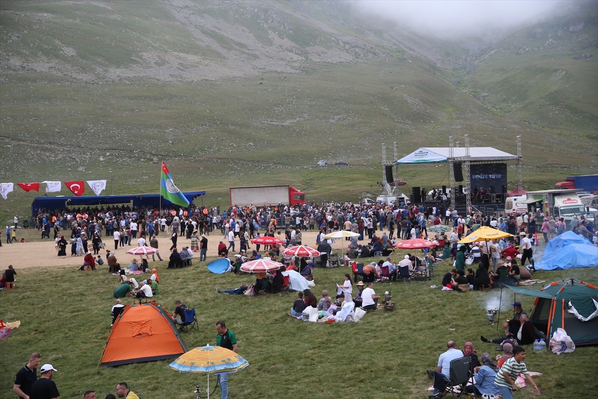 Çaykur Rizespor Kulübünce Rize'nin İkizdere ilçesinde organize edilen "Birlik ve Beraberlik...