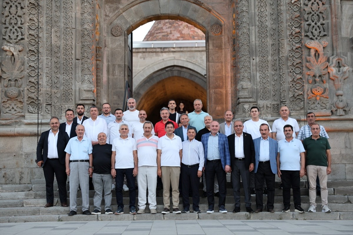 Doğu ve Güneydoğu Anadolu'daki ticaret borsalarının ortaklığıyla kurulan Mezopotamya Ürün Piyasası...